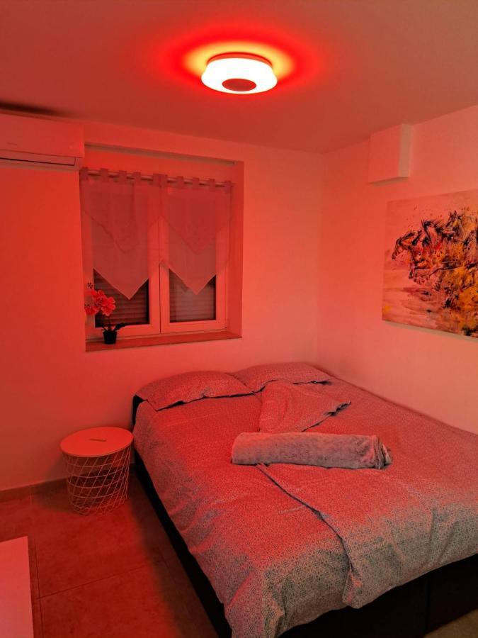 Near Beach Studio Каштела Екстер'єр фото