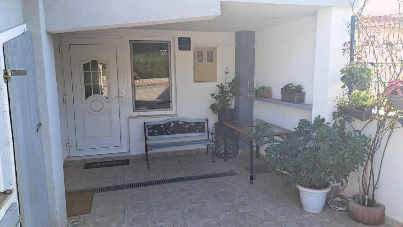 Near Beach Studio Каштела Екстер'єр фото