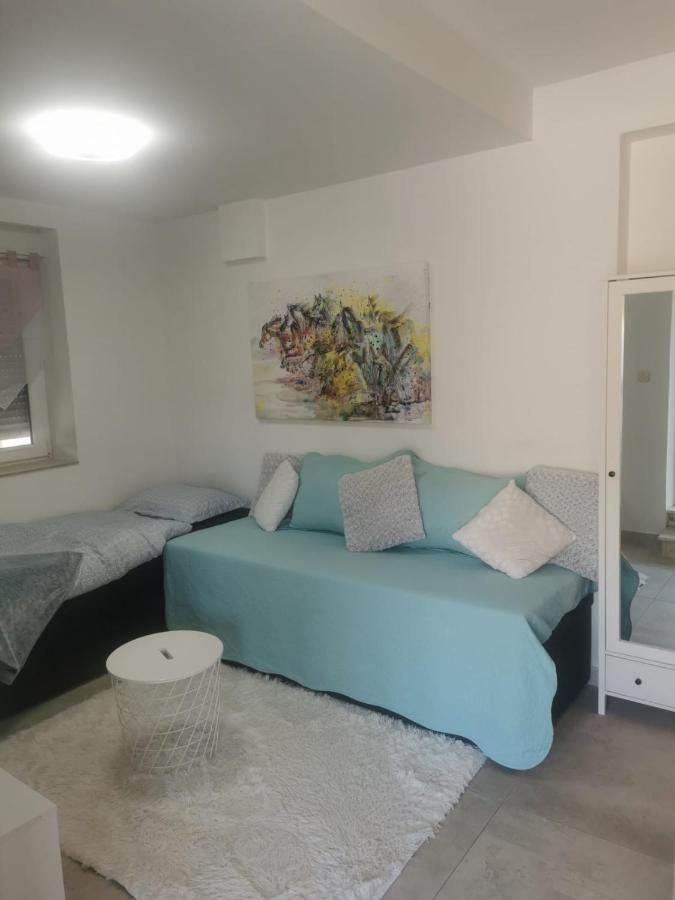 Near Beach Studio Каштела Екстер'єр фото